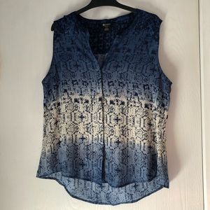 Sleeveless blouse, Petite